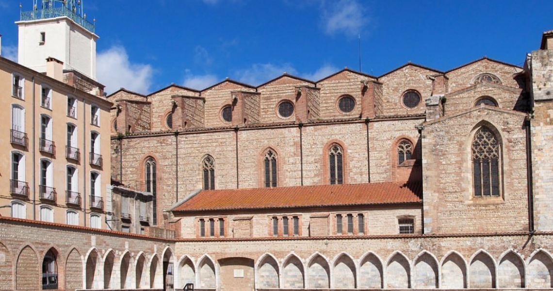 Cathédrale Saint-Jean-Baptiste et le Campo Santo